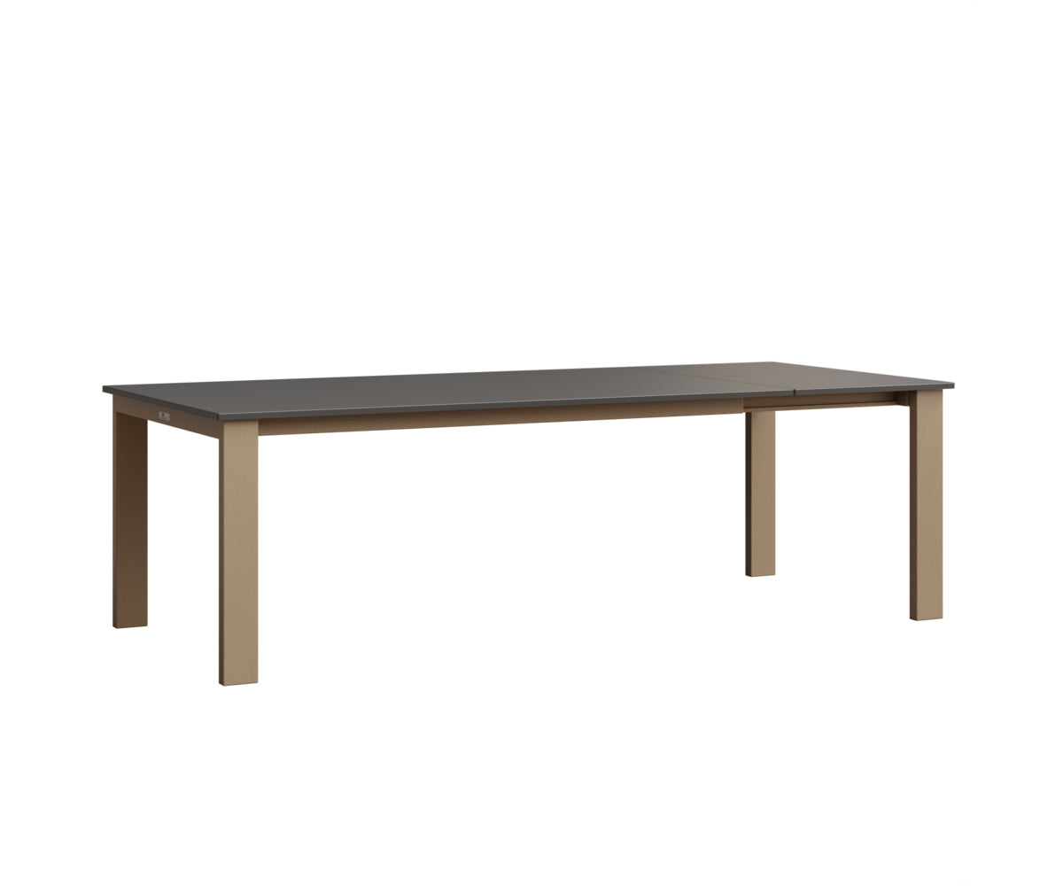 Berlin Gardens Berkley MGP 42" x 72" Expandable Table with Hammered Top