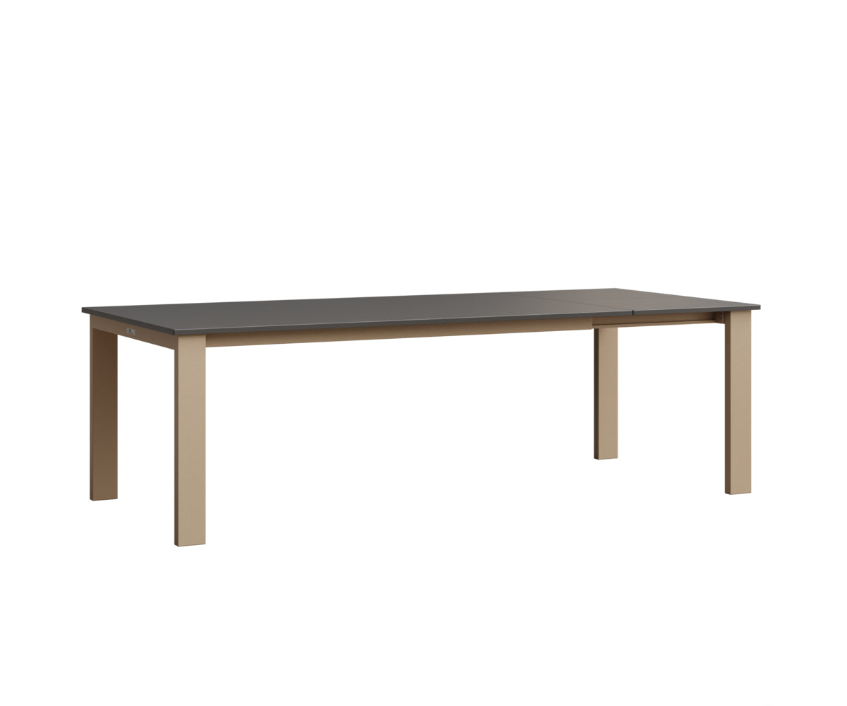 Berlin Gardens Berkley MGP 42" x 72" Expandable Table with Hammered Top