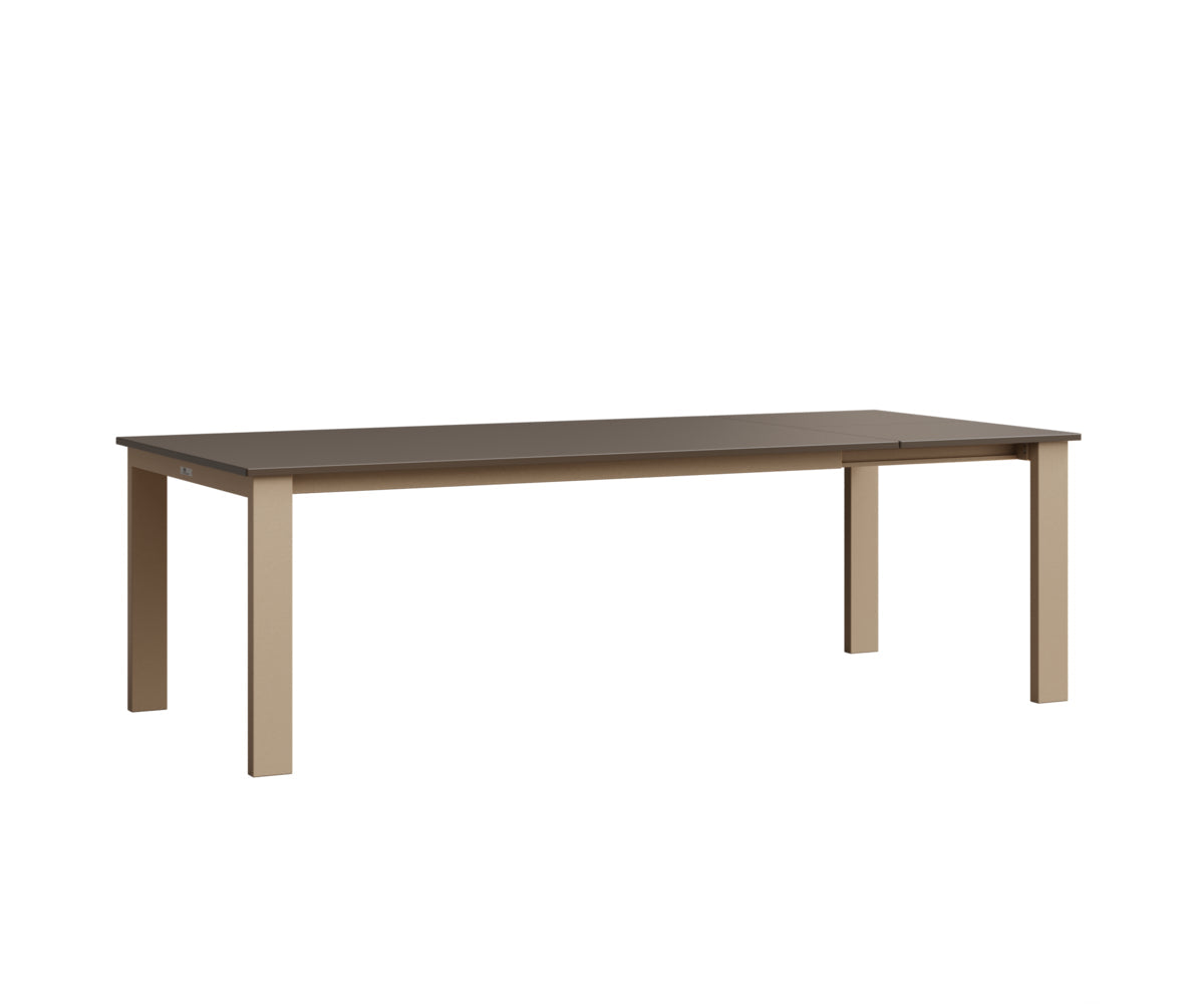 Berlin Gardens Berkley MGP 42" x 72" Expandable Table with Hammered Top