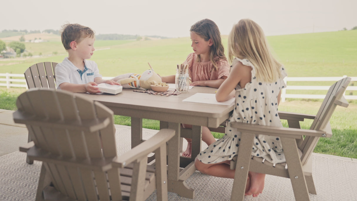 Berlin Gardens Kid's 38" Round Dining Table