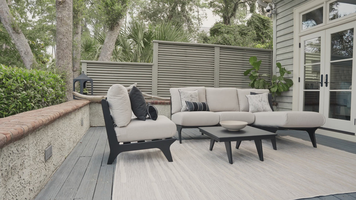 Berlin Gardens MGP Hartley Chaise